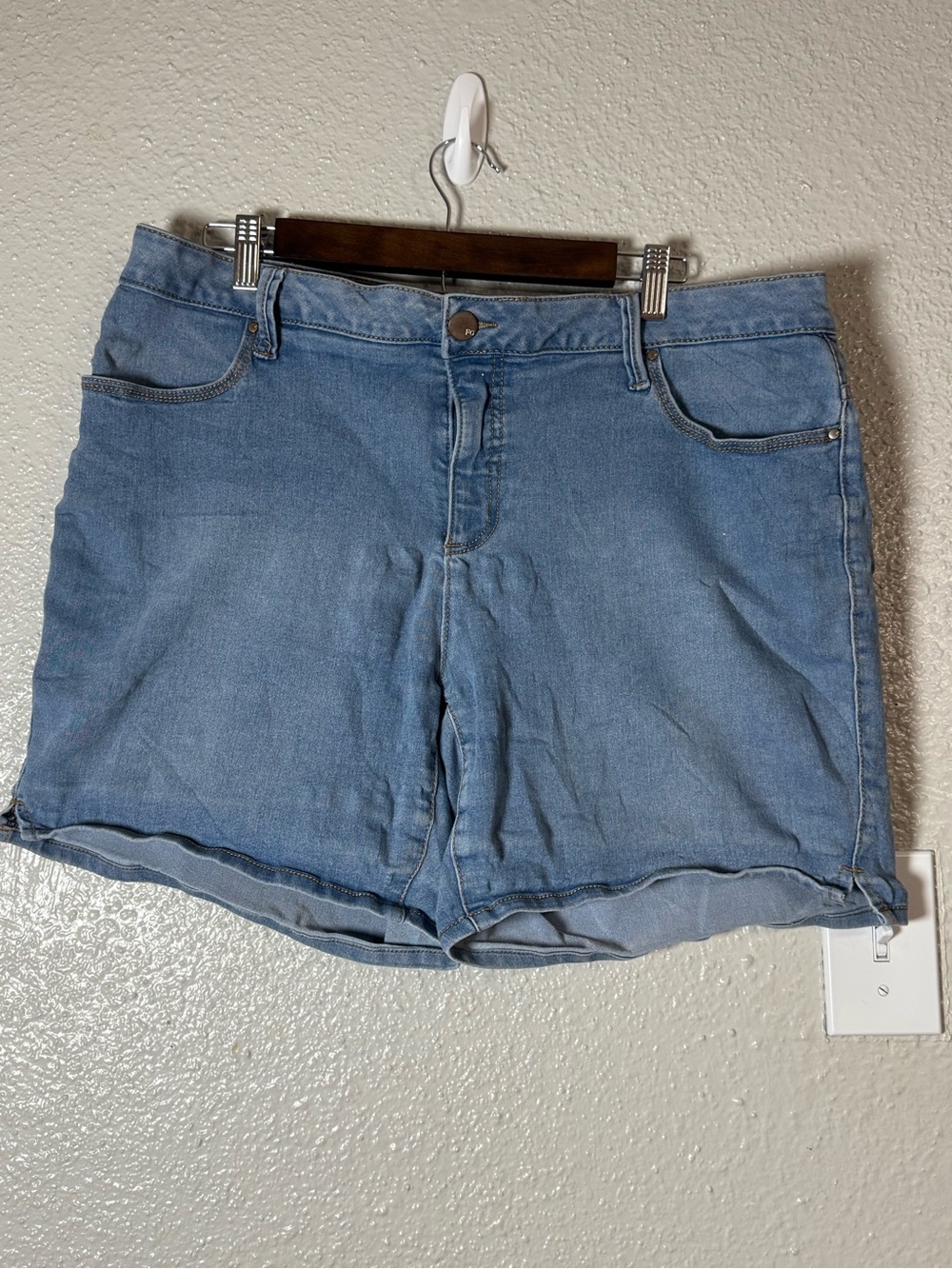 FADED GLORY Women's Plus Stretch Blue Shorts 20w